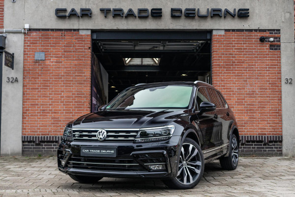 Volkswagen Tiguan 2.0 TSI 4Motion R-Line Pano / Trekhaak / Camera