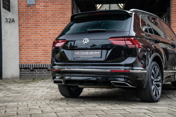 Volkswagen Tiguan 2.0 TSI 4Motion R-Line Pano / Trekhaak / Camera
