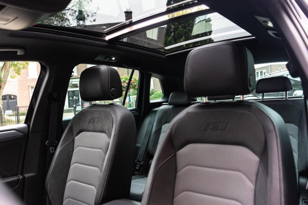 Volkswagen Tiguan 2.0 TSI 4Motion R-Line Pano / Trekhaak / Camera