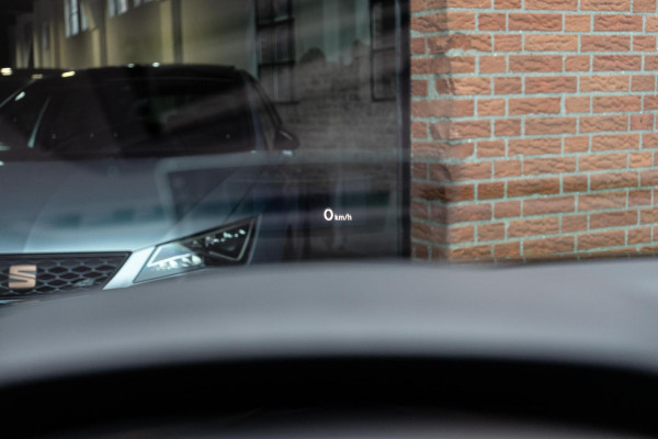 Volkswagen Tiguan 2.0 TSI 4Motion R-Line Pano / Trekhaak / Camera