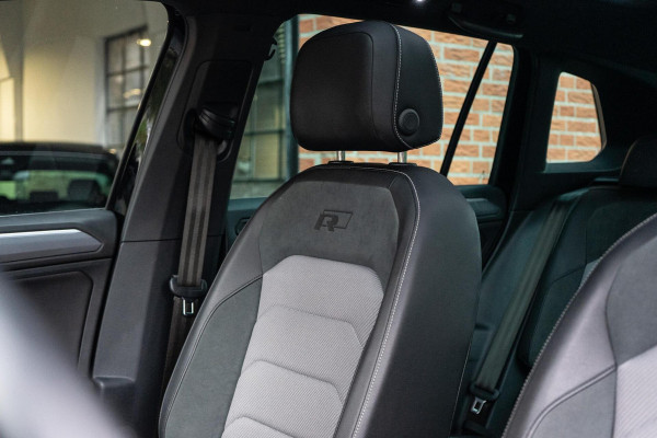 Volkswagen Tiguan 2.0 TSI 4Motion R-Line Pano / Trekhaak / Camera