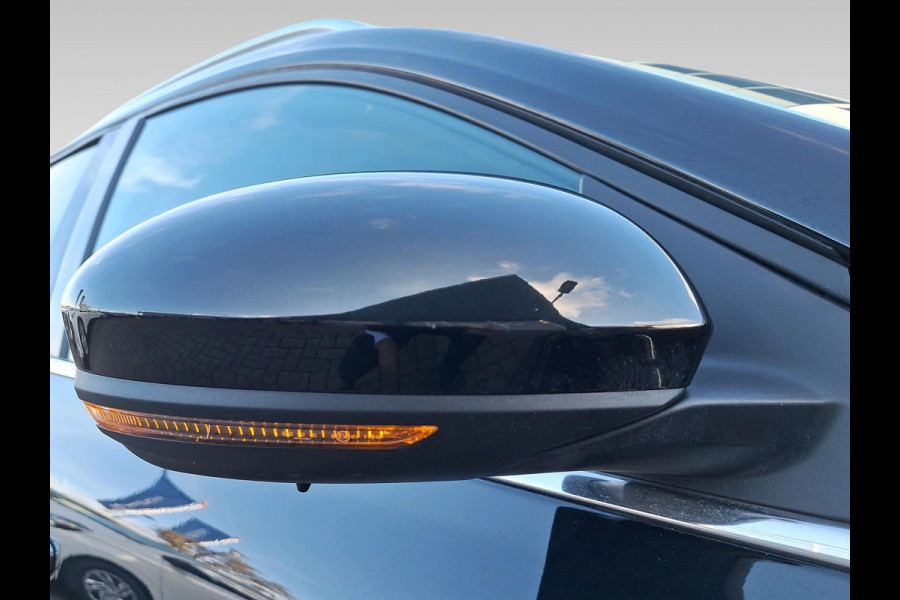 Renault MEGANE Estate 1.3 TCe Intens | automaat | 140PK | halfleder | stoelverwarming Renault MEGANE Estate 1.3 TCe Intens | automaat | 140PK | halfleder | stoelverwarming