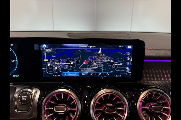 Mercedes-Benz EQB 250+ 7 Persoons 71 kWh SOH 99%-AMG STYLING-PANORAMA-MEMORY-DISTRONIC-ZEER COMPLEET