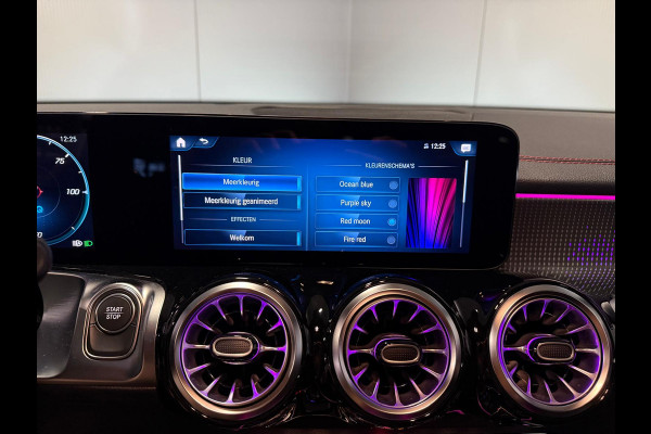 Mercedes-Benz EQB 250+ 7 Persoons 71 kWh SOH 99%-AMG STYLING-PANORAMA-MEMORY-DISTRONIC-ZEER COMPLEET