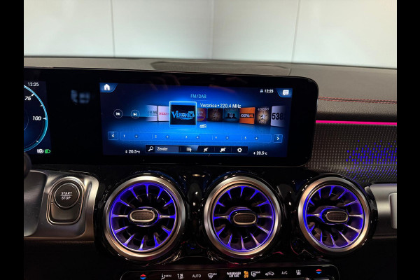 Mercedes-Benz EQB 250+ 7 Persoons 71 kWh SOH 99%-AMG STYLING-PANORAMA-MEMORY-DISTRONIC-ZEER COMPLEET