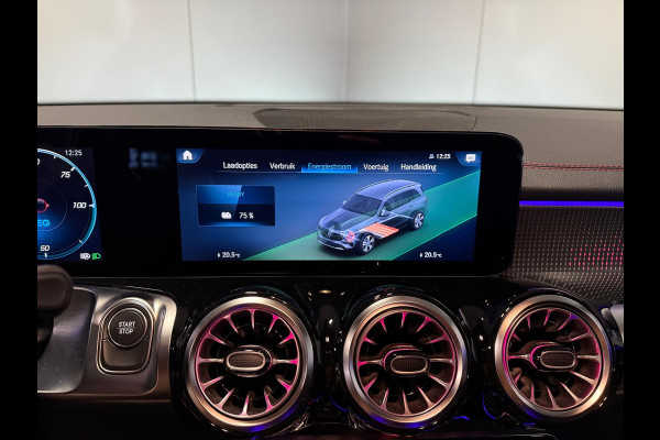 Mercedes-Benz EQB 250+ 7 Persoons 71 kWh SOH 99%-AMG STYLING-PANORAMA-MEMORY-DISTRONIC-ZEER COMPLEET