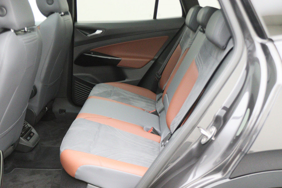 Volkswagen ID.4 First Max 77 kWh Panoramadak, Head-Up, 360° Camera, Travel Assist, Memory, Sfeerverlichting, 21"