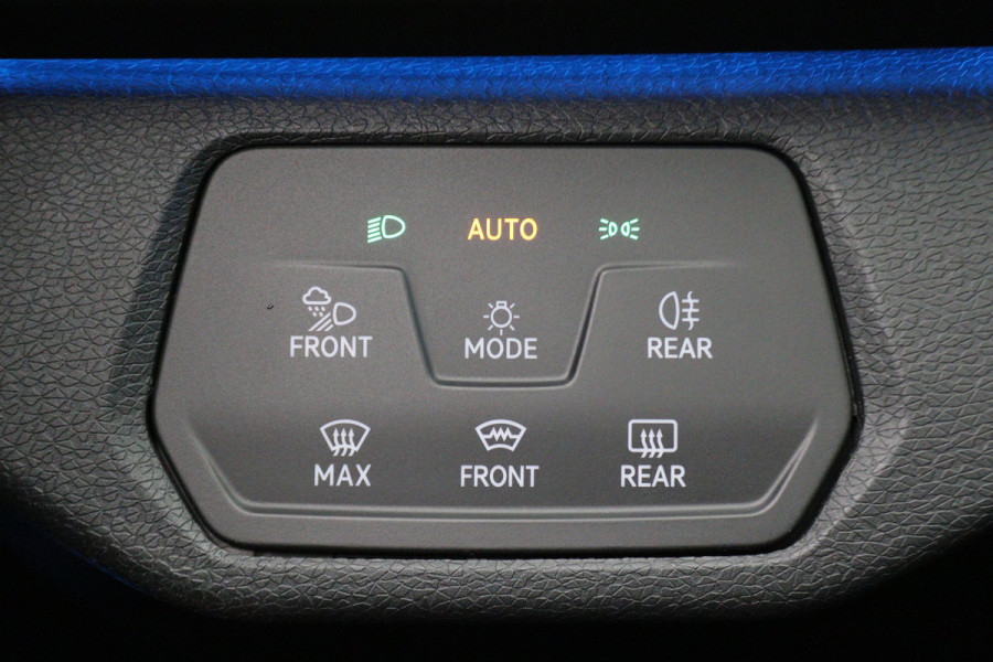 Volkswagen ID.4 First Max 77 kWh Panoramadak, Head-Up, 360° Camera, Travel Assist, Memory, Sfeerverlichting, 21"