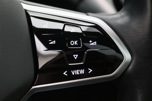 Volkswagen ID.4 First Max 77 kWh Panoramadak, Head-Up, 360° Camera, Travel Assist, Memory, Sfeerverlichting, 21"