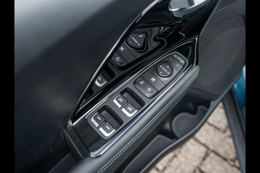 Kia Niro 1.6 GDi Hybrid DynamicPlusLine l Lederen bekleding  l Stoel en stuurwielverwarming l