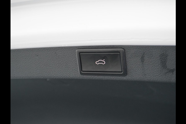Škoda Octavia Combi T 111PK Apple Carplay Android Trekhaak Virtual Cockpit Elek.Achtreklep Pdc Navi Ecc Cruise Control Business Edition Stoel+Stuurverwarming Lmv Sunset DAB Led  Keyless 1e Eigenaar Origineel Nederlandse Auto 1300kg trekvermogen