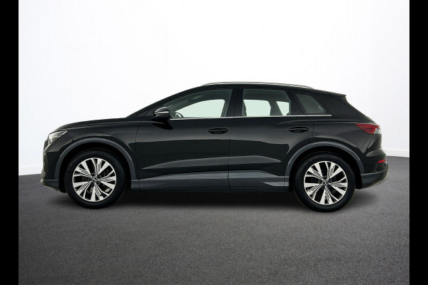 Audi Q4 e-tron 40 Launch edition Advanced 77 kWh Navigatie Apple Carplay/Android Auto Parkeersensoren Cruise Control Elektrische achterklep Ledverlichting Stoelverwarming Virtual Cockpit Climate Control Lichtmetalen velgen