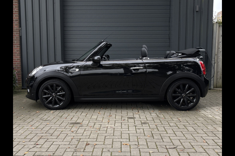 MINI Cabrio 1.5 Cooper Chili Serious Business Harman & Kardon - HUD - Stoelverwarming - Navi -