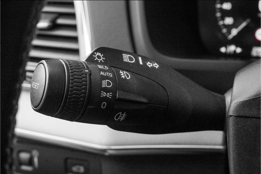 Volvo XC90 2.0 D5 AWD R-Design 7-Pers Leder Pano Trekhaak