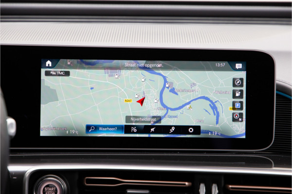 Mercedes-Benz EQC 400 4MATIC Premium Plus 80 AMG, Schuifdak, Burmester, Distronic, Head-Up 2020