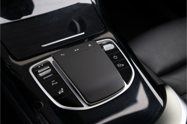 Mercedes-Benz EQC 400 4MATIC Premium Plus 80 AMG, Schuifdak, Burmester, Distronic, Head-Up 2020