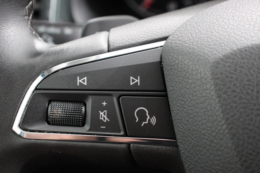 Seat Ateca 1.5 TSI DSG Style Navigatie Apple Carplay/Android Auto Cruise Control Stoelverwarming Elektrische Achterklep Beats Audio Seat Ateca 1.5 TSI DSG Style Navigatie Apple Carplay/Android Auto Cruise Control Stoelverwarming Elektrische Achterklep Beats Audio
