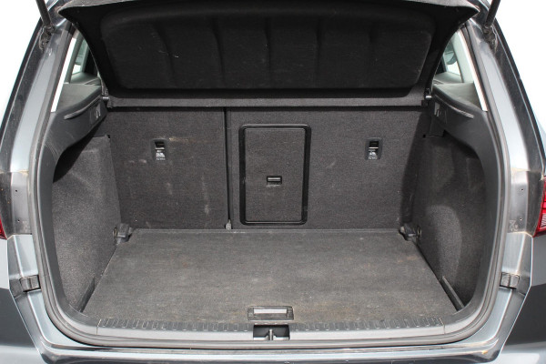 Seat Ateca 1.5 TSI DSG Style Navigatie Apple Carplay/Android Auto Cruise Control Stoelverwarming Elektrische Achterklep Beats Audio Seat Ateca 1.5 TSI DSG Style Navigatie Apple Carplay/Android Auto Cruise Control Stoelverwarming Elektrische Achterklep Beats Audio