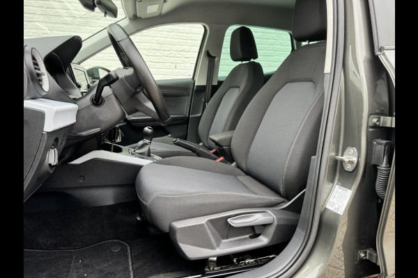 Seat Arona 1.0 TSI Style Business Connect Cruise control Climate control Stoelverwarming Apple / Android Bleutooth Parkeersensor
