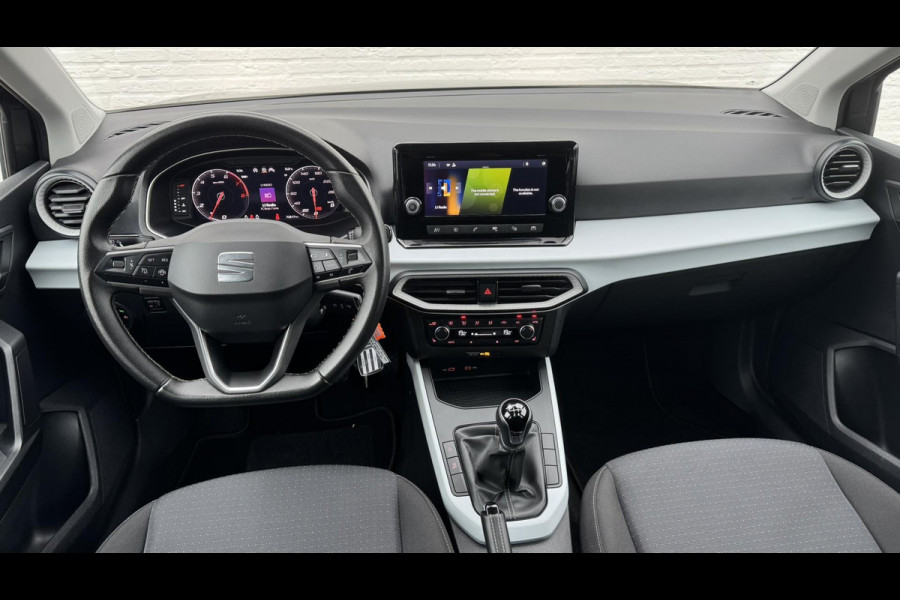 Seat Arona 1.0 TSI Style Business Connect Cruise control Climate control Stoelverwarming Apple / Android Bleutooth Parkeersensor