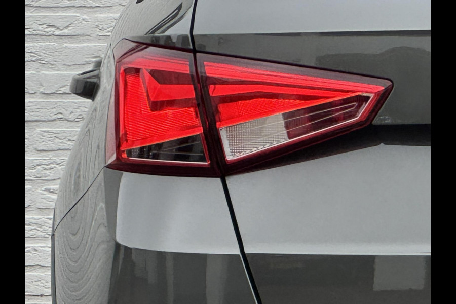 Seat Arona 1.0 TSI Style Business Connect Cruise control Climate control Stoelverwarming Apple / Android Bleutooth Parkeersensor