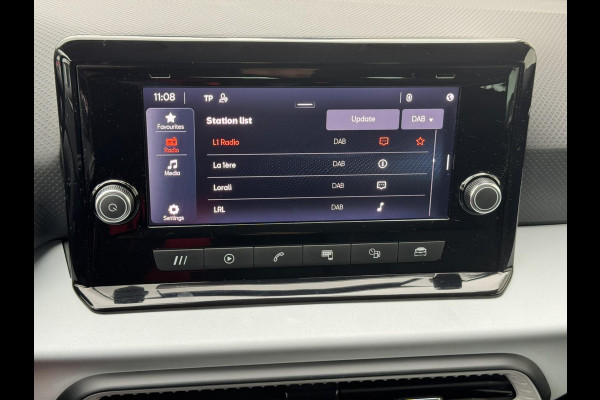 Seat Arona 1.0 TSI Style Business Connect Cruise control Climate control Stoelverwarming Apple / Android Bleutooth Parkeersensor