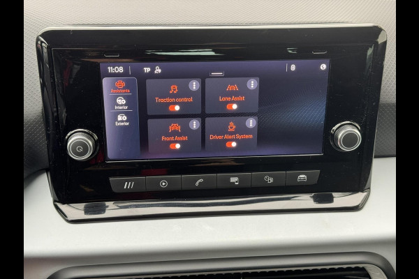 Seat Arona 1.0 TSI Style Business Connect Cruise control Climate control Stoelverwarming Apple / Android Bleutooth Parkeersensor