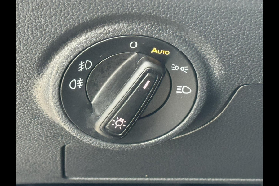 Seat Arona 1.0 TSI Style Business Connect Cruise control Climate control Stoelverwarming Apple / Android Bleutooth Parkeersensor