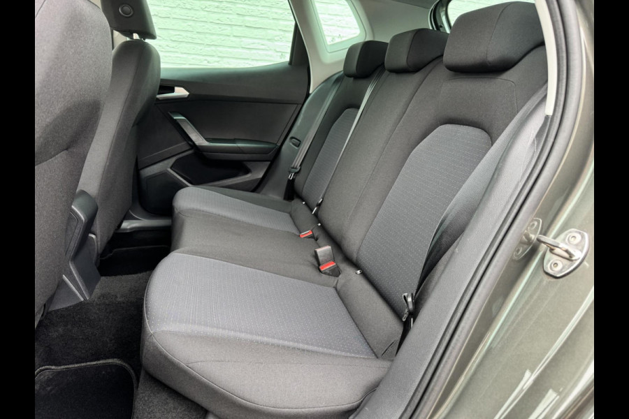 Seat Arona 1.0 TSI Style Business Connect Cruise control Climate control Stoelverwarming Apple / Android Bleutooth Parkeersensor