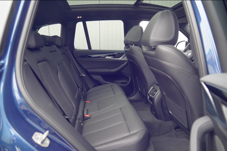 BMW iX3 High Executive Edition 80 kWh / M-Sport / 7.058 KM! / Pano / Leder / Incl. BTW / Camera / Navigatie / Stoelverw.