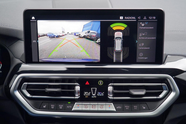 BMW iX3 High Executive Edition 80 kWh / M-Sport / 7.058 KM! / Pano / Leder / Incl. BTW / Camera / Navigatie / Stoelverw.