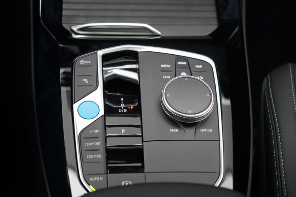 BMW iX3 High Executive Edition 80 kWh / M-Sport / 7.058 KM! / Pano / Leder / Incl. BTW / Camera / Navigatie / Stoelverw.