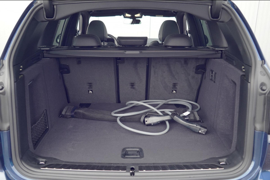 BMW iX3 High Executive Edition 80 kWh / M-Sport / 7.058 KM! / Pano / Leder / Incl. BTW / Camera / Navigatie / Stoelverw.