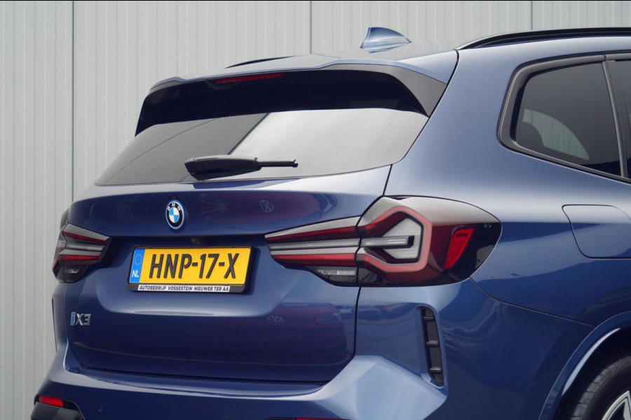 BMW iX3 High Executive Edition 80 kWh / M-Sport / 7.058 KM! / Pano / Leder / Incl. BTW / Camera / Navigatie / Stoelverw.