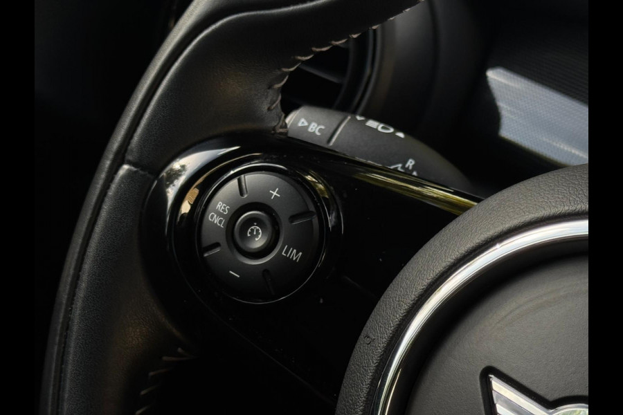 MINI Mini Electric Yours 33 kWh, panoramadak,lederen sportinterieur,camera, navigatie, 1 e eigenaar, nl auto met nap