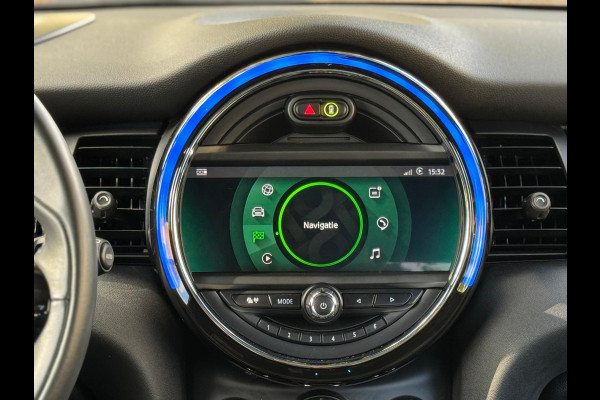 MINI Mini Electric Yours 33 kWh, panoramadak,lederen sportinterieur,camera, navigatie, 1 e eigenaar, nl auto met nap