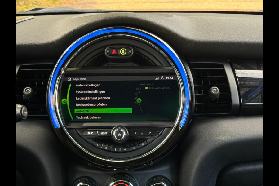 MINI Mini Electric Yours 33 kWh, panoramadak,lederen sportinterieur,camera, navigatie, 1 e eigenaar, nl auto met nap