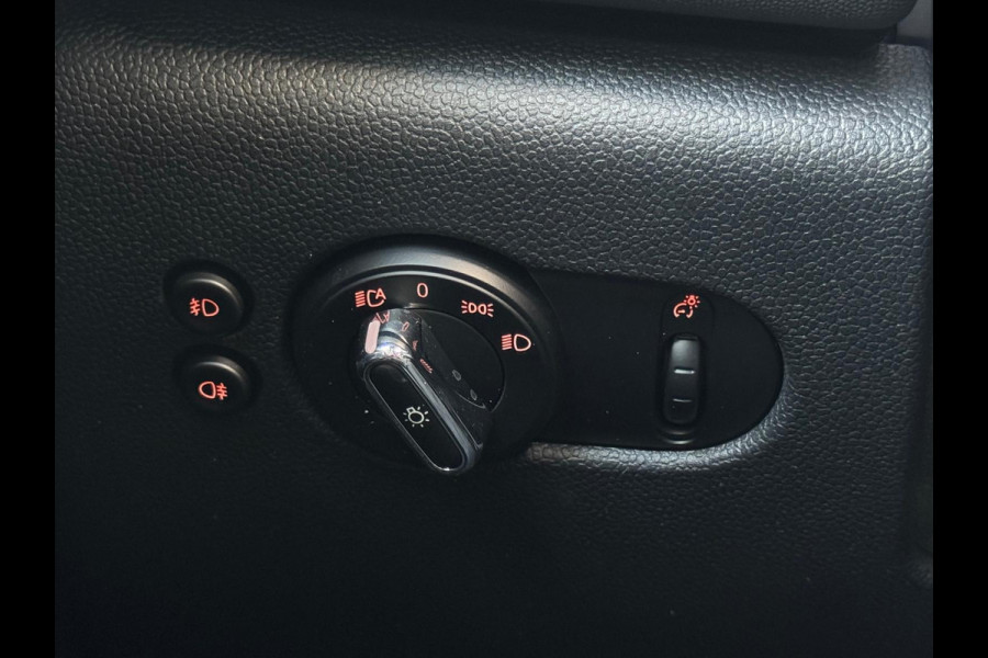 MINI Mini Electric Yours 33 kWh, panoramadak,lederen sportinterieur,camera, navigatie, 1 e eigenaar, nl auto met nap