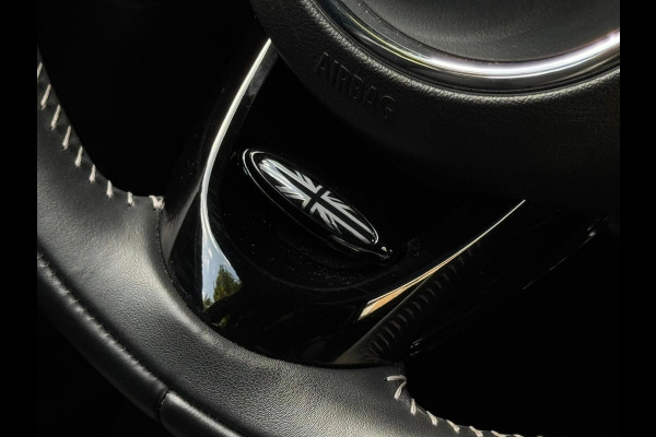 MINI Mini Electric Yours 33 kWh, panoramadak,lederen sportinterieur,camera, navigatie, 1 e eigenaar, nl auto met nap