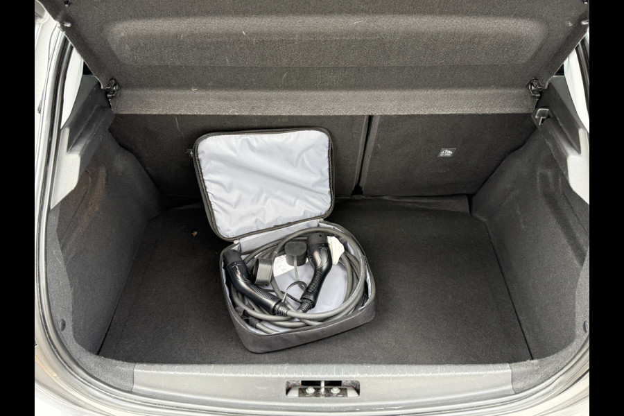 Opel CORSA-E Elegance 50 kWh | Dealeronderhouden | Apple Carplay | 1e eigenaar