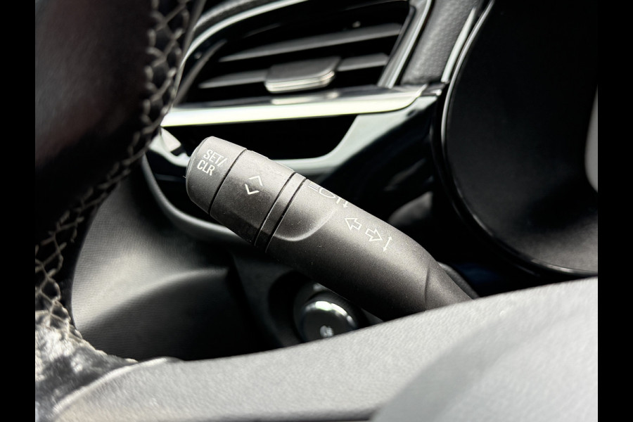 Opel CORSA-E Elegance 50 kWh | Dealeronderhouden | Apple Carplay | 1e eigenaar