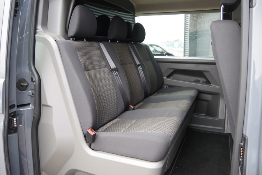 Volkswagen Transporter 2.0 TDI L2 DC 5P, 150PK AUT. LED, TREKHAAK, ADAPT. CRUISE, CAMERA, NAVI, AIRCO, PARKEERSENSOREN, DUBBELE CABINE, DUBBEL CABINE
