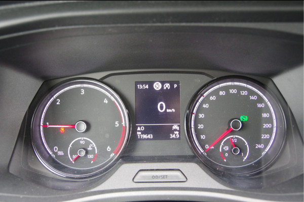 Volkswagen Transporter 2.0 TDI L2 DC 5P, 150PK AUT. LED, TREKHAAK, ADAPT. CRUISE, CAMERA, NAVI, AIRCO, PARKEERSENSOREN, DUBBELE CABINE, DUBBEL CABINE