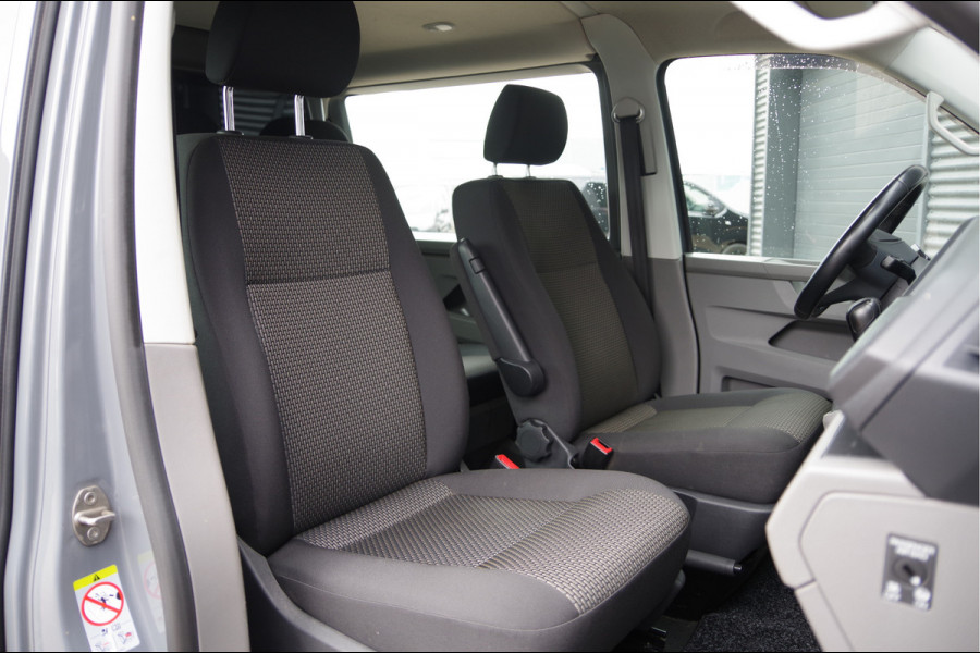 Volkswagen Transporter 2.0 TDI L2 DC 5P, 150PK AUT. LED, TREKHAAK, ADAPT. CRUISE, CAMERA, NAVI, AIRCO, PARKEERSENSOREN, DUBBELE CABINE, DUBBEL CABINE