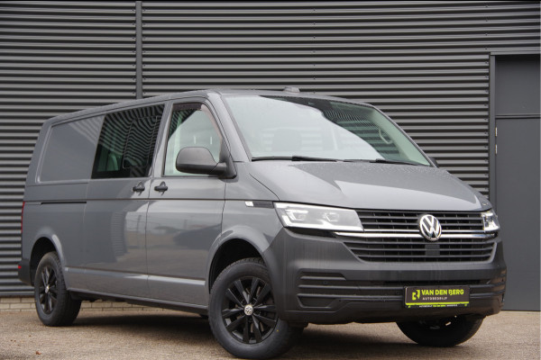 Volkswagen Transporter 2.0 TDI L2 DC 5P, 150PK AUT. LED, TREKHAAK, ADAPT. CRUISE, CAMERA, NAVI, AIRCO, PARKEERSENSOREN, DUBBELE CABINE, DUBBEL CABINE