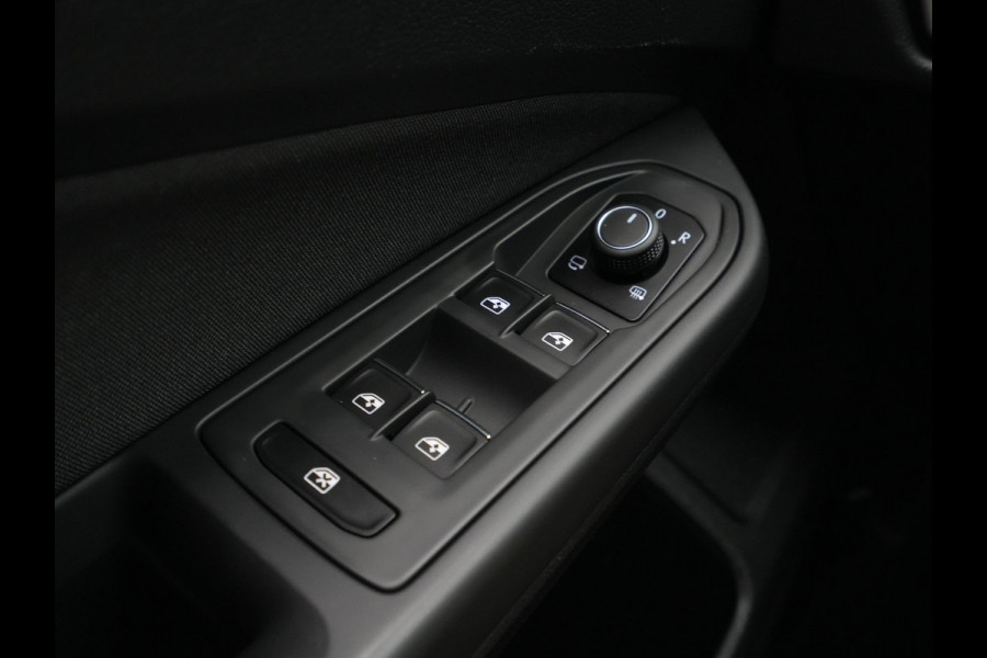 Volkswagen GOLF Variant 1.0 TSI Life Business Navigatie Stoel/stuurverwarming Parkassist Sideassist Pdc Acc 201