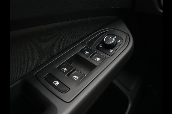 Volkswagen GOLF Variant 1.0 TSI Life Business Navigatie Stoel/stuurverwarming Parkassist Sideassist Pdc Acc 201