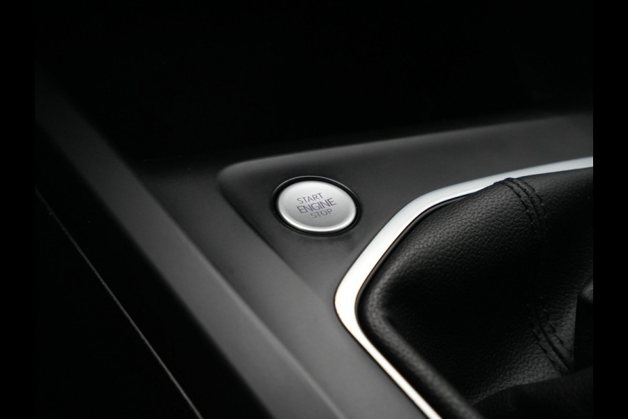 Volkswagen GOLF Variant 1.0 TSI Life Business Navigatie Stoel/stuurverwarming Parkassist Sideassist Pdc Acc 201