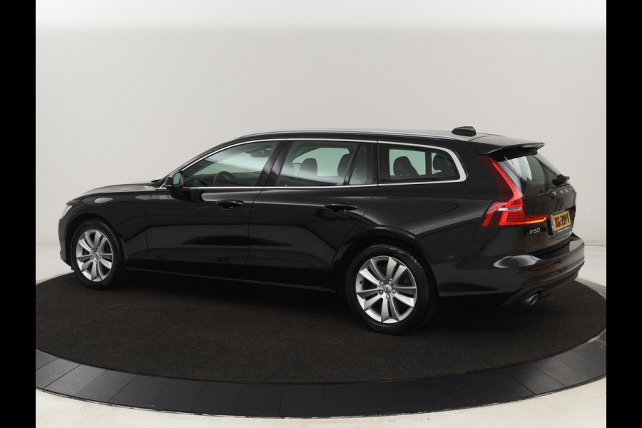 Volvo V60 2.0 D4 Momentum | Carplay | Half leder | Navigatie | Full LED | Digital Cockpit | Parkeerverwarming | Climate control | Parkeerhulp | Cruise control