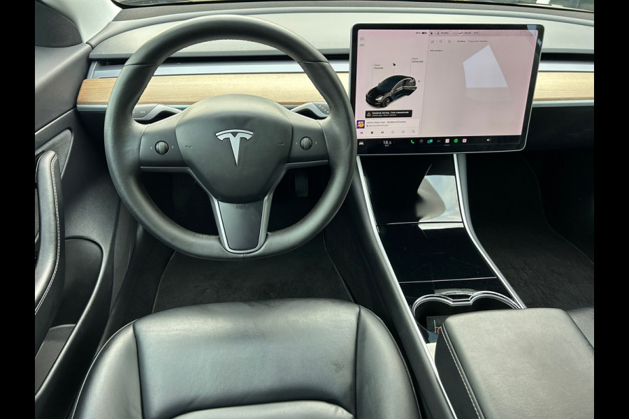 Tesla Model 3 Standard RWD Plus 60 kWh 87% SOH Trekhaak (1.000kg) Rijklaarprijs!